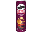 Τσιπς Pringles Texas BBQ Sauce με μοτίβα ψησταριάς, ψητού κρέατος και καπέλου.