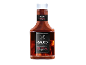 Μπουκάλι σάλτσας BBQ με κείμενο 'SAUCE BBQ ORIGINAL GREAT FOR BBQS' και φλόγες στο φόντο.
