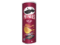 Τσιπς Pringles Bacon Flavour σε κόκκινο σωλήνα με εικόνα μπέικον και τηγάνι.