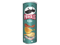 Πράσινη συσκευασία Pringles με γεύση πίτσας και εικονογράφηση πίτσας.