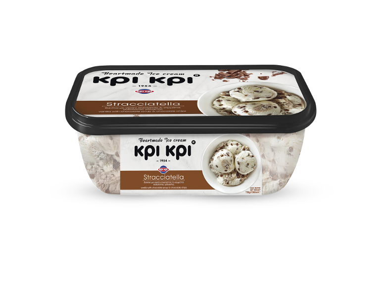 Παγωτό stracciatella με σιρόπι σοκολάτας και κομματάκια σοκολάτας σε δοχείο.