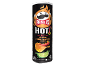Pringles Hot Mexican Chilli & Lime πατατάκια σε μαύρο σωλήνα με φλεγόμενο λογότυπο Pringles.